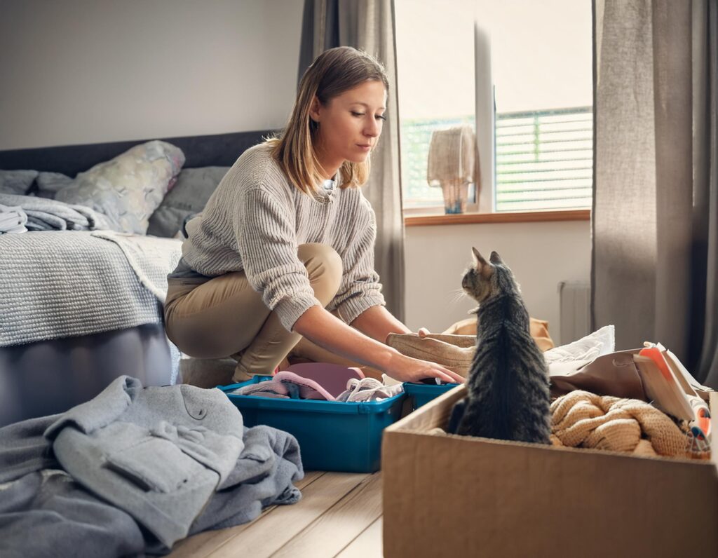 decluttering bedroom